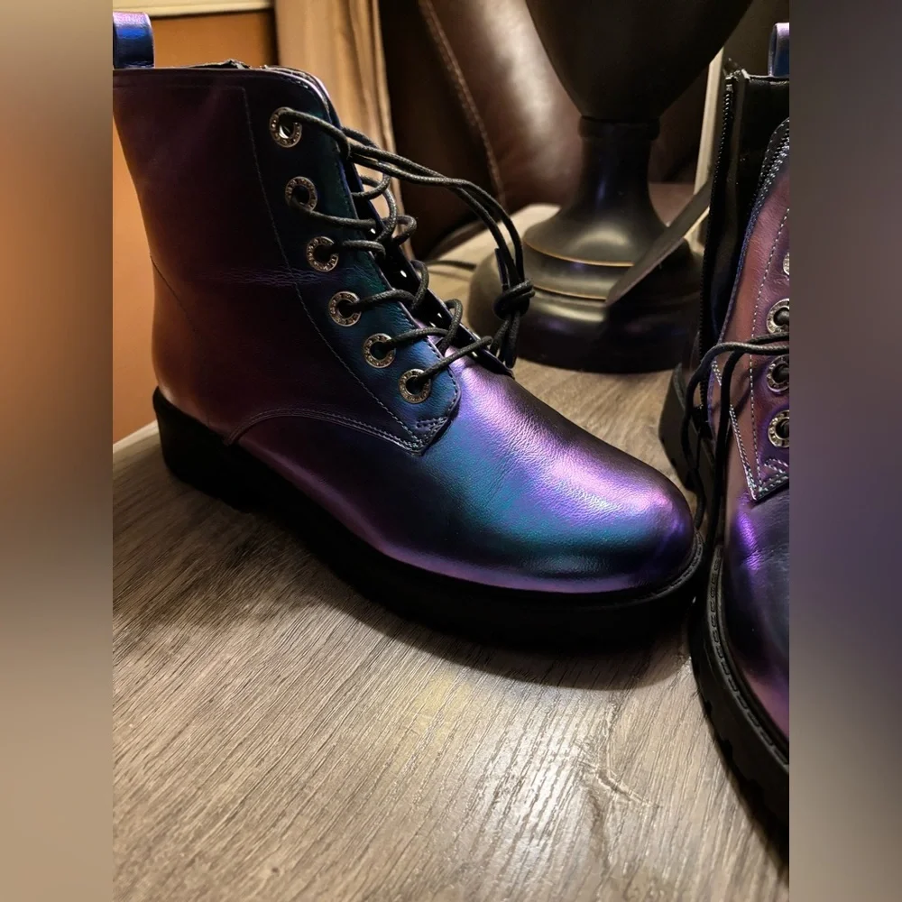 Girls Sonoma Goods for Life Shimmering Lace-Up Combat Boots size 5 NWT